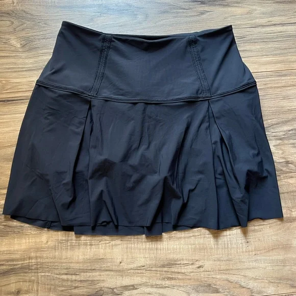 Lululemon Lost in Pace Skirt (tall) - Picture 3 of 5